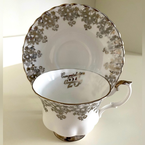 EUC VTG Royal Albert Bone China in Silver and White 25th Anniversary Inside Cup - Picture 1 of 7